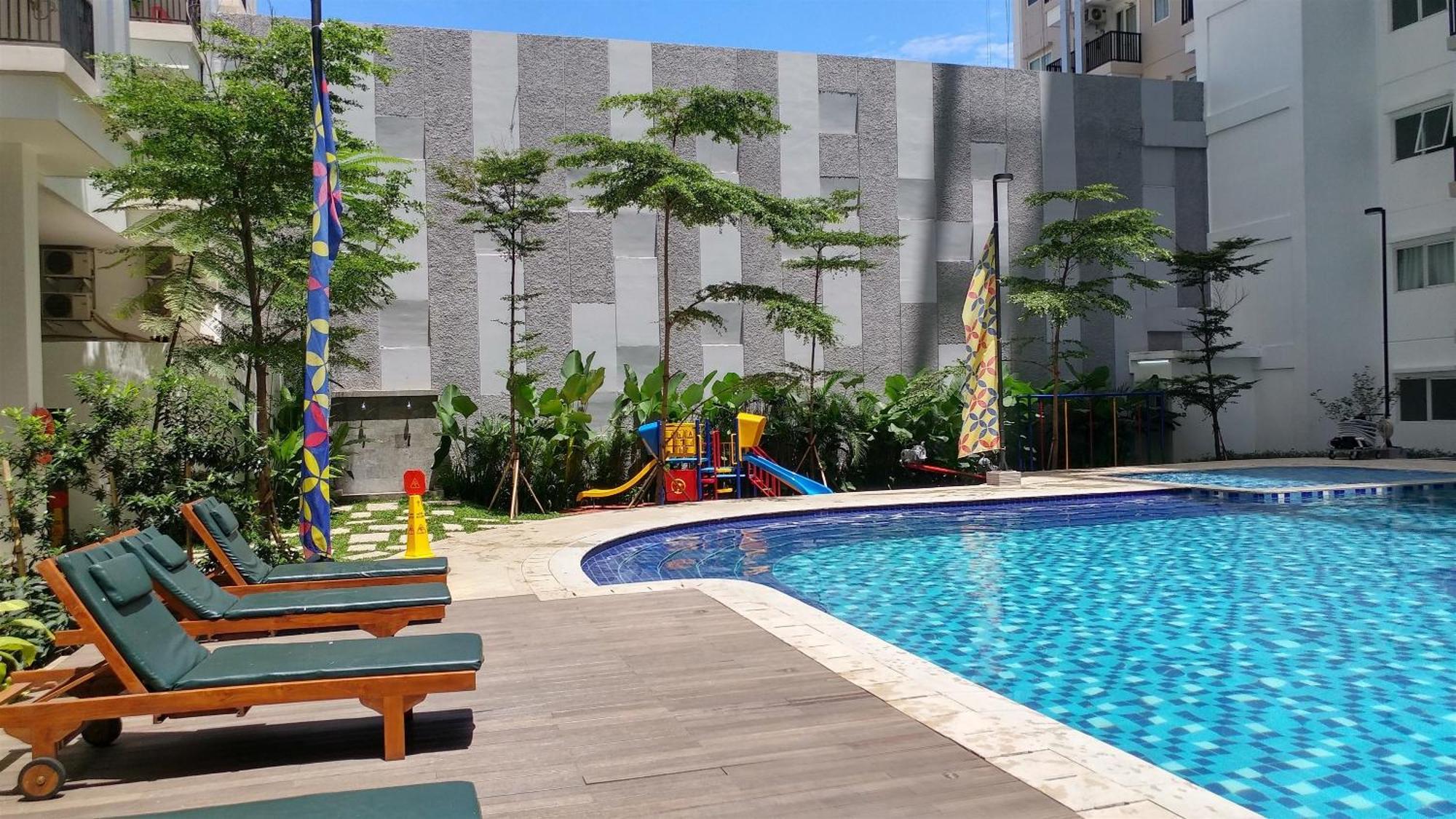 Warm And Cozy 2br Signature Park Grande By Travelio Apartment