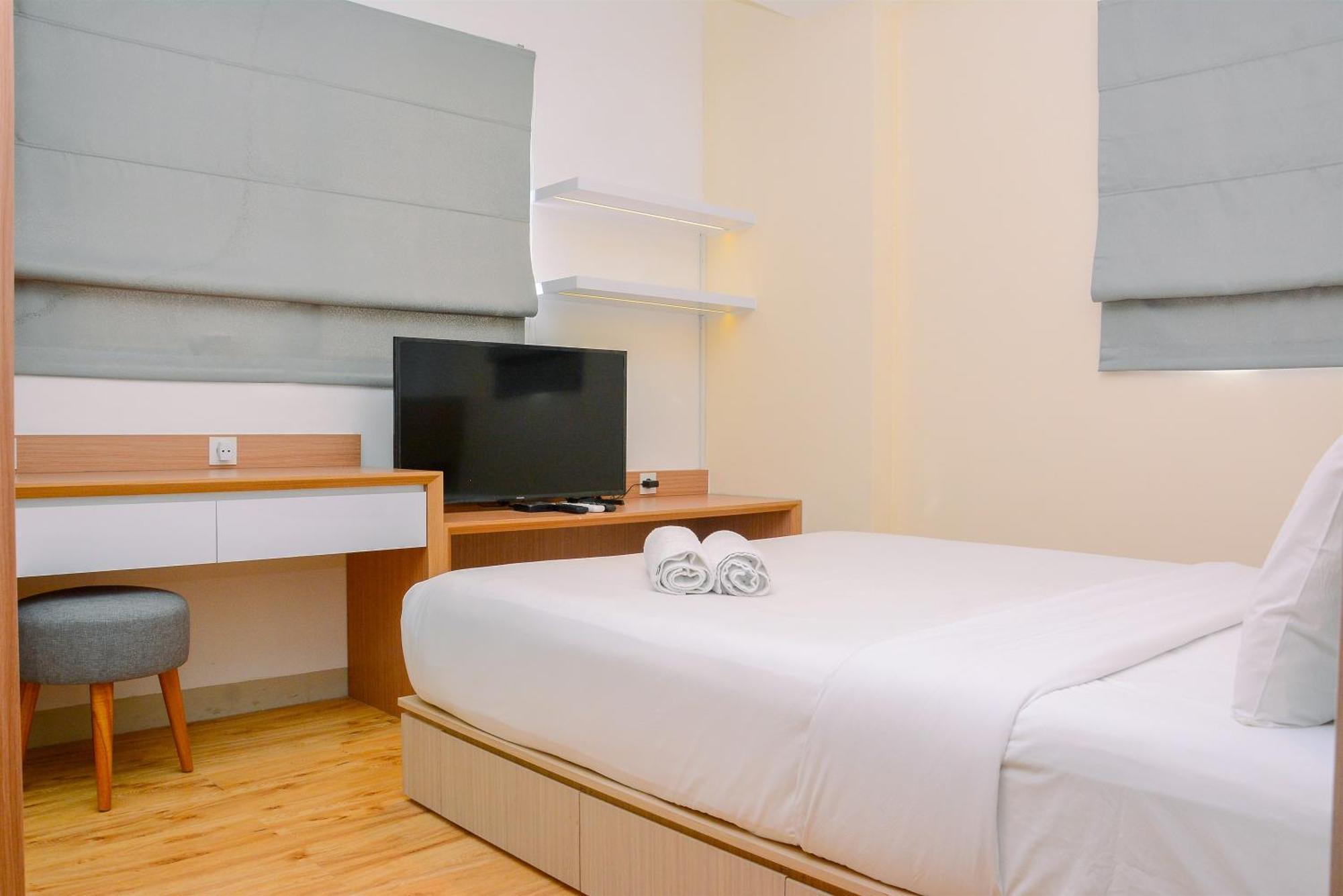 Warm And Cozy 2br Signature Park Grande By Travelio Apartment